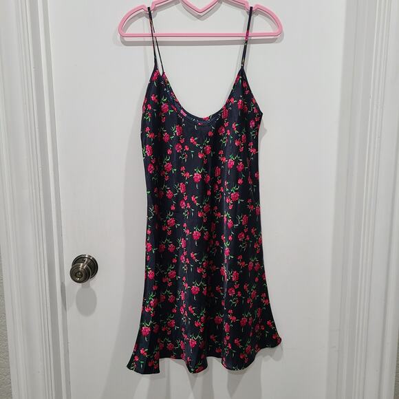 Womens Sz S Black Satin Magenta Floral Slip Dress Mini Dress Strappy Lingerie - Picture 2 of 4